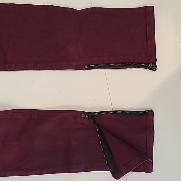 NWT Kasil Wine Colored Coated Print Jeans - Picture 3 of 5